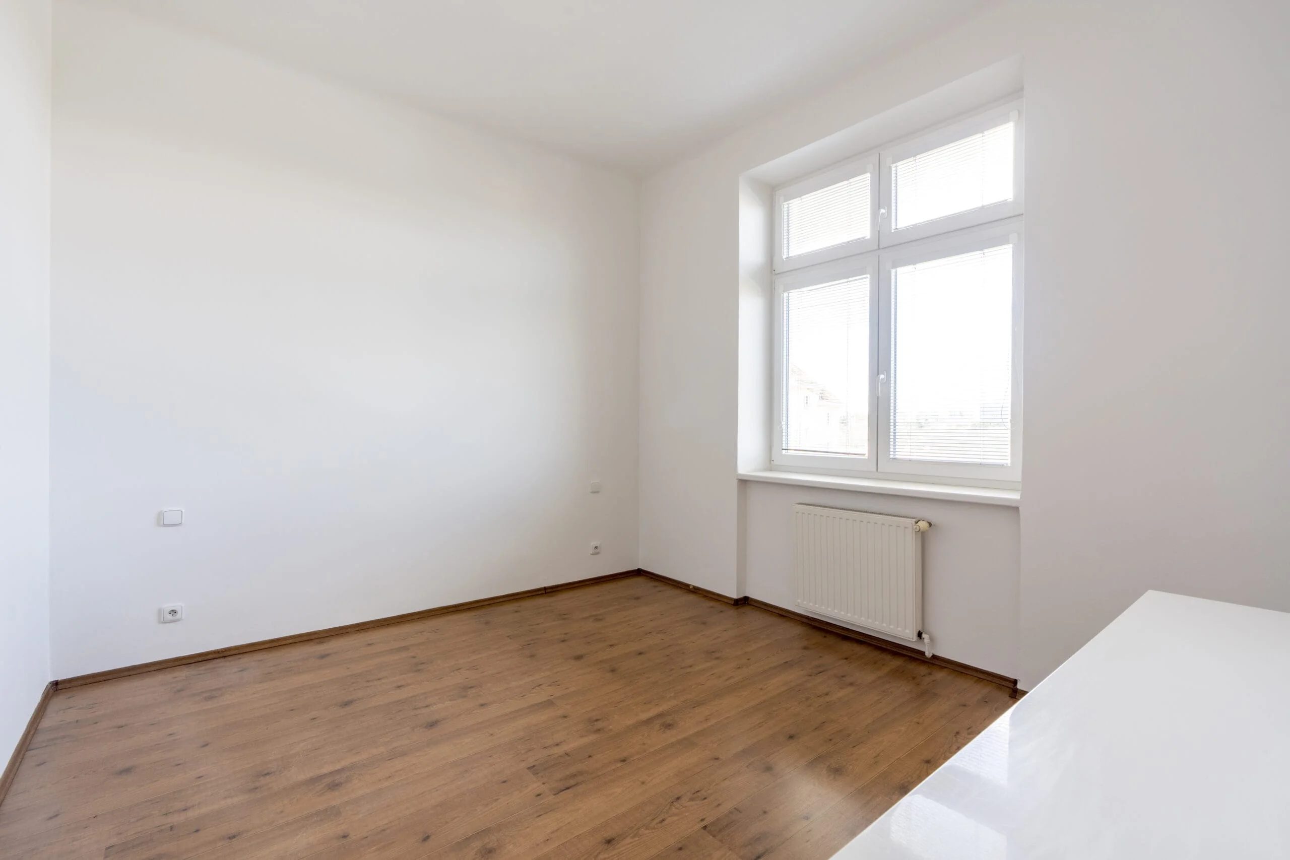 Obývací pokoj po homestagingu — útulně zařízený prostor připravený k prodeji